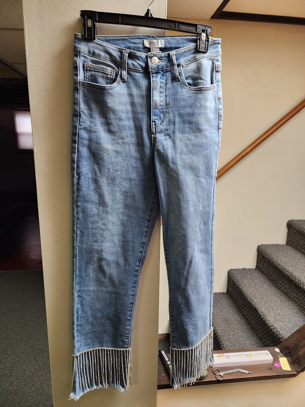Forever 21 Sz 25 Rhinestone Jeans